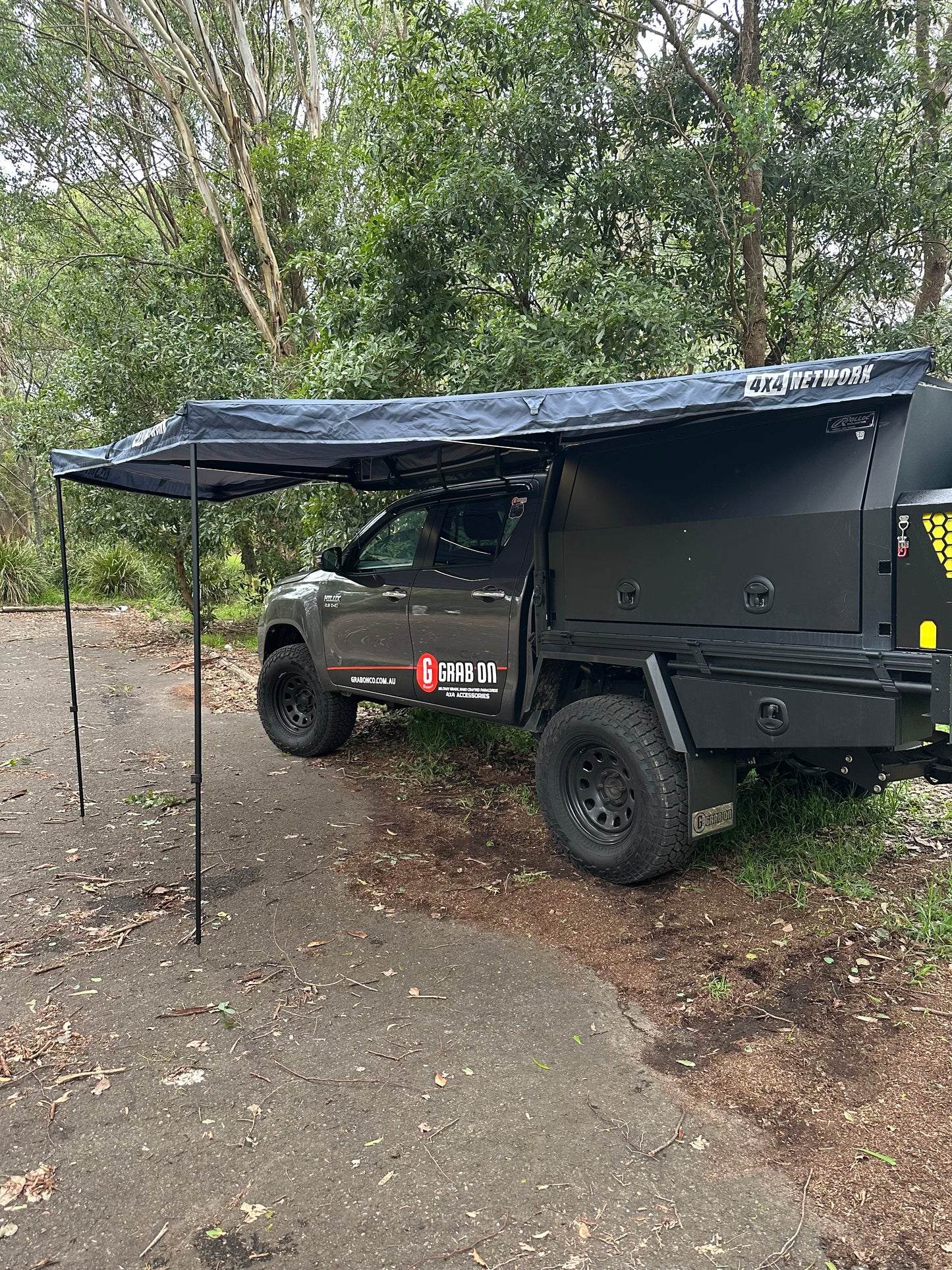 Free Standing SabreWing180 Awning